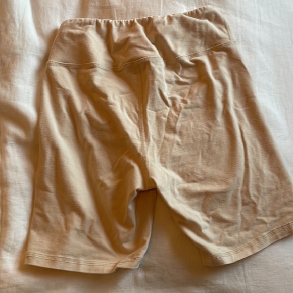 Mate the Label Cream Bike Shorts - Picture 5 of 6